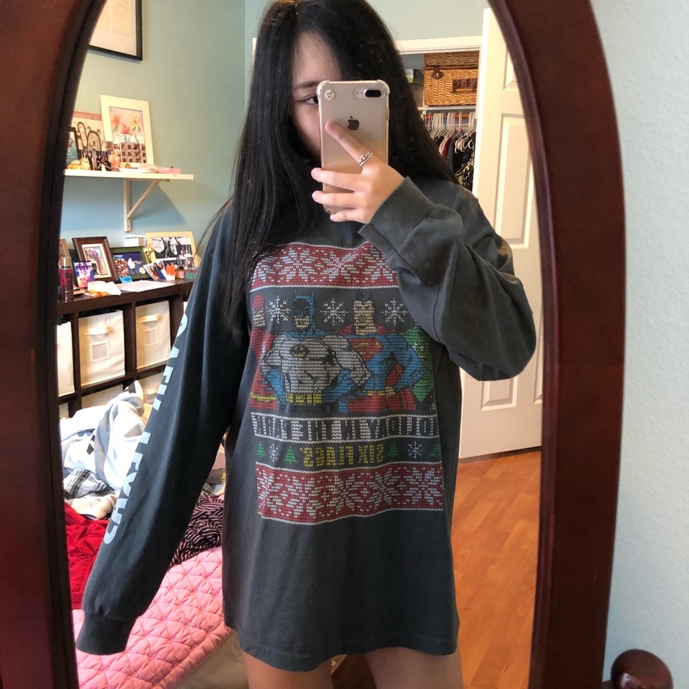 Six Flags Graphic Long Sleeve Tee